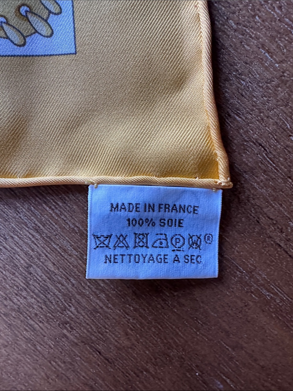 BNIB Hermès Carré 90 “Cliquetis” Silk Scarf - Picture 3 of 6